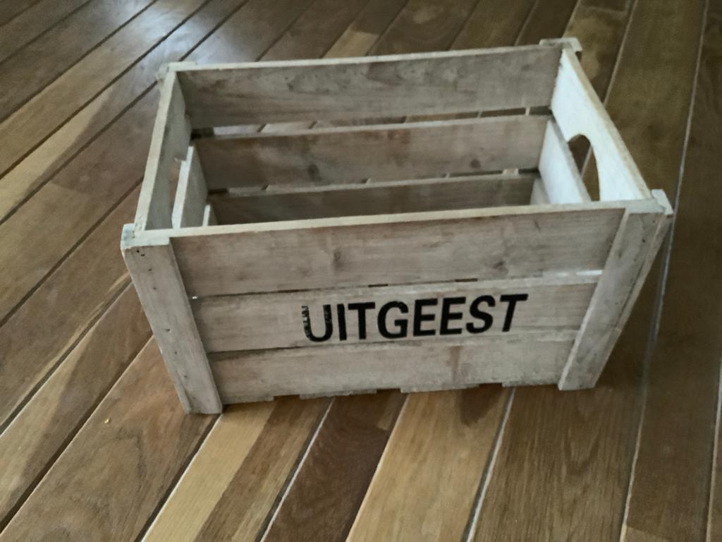 Houten opberg kratje 'Uitgeest 1960', Huis en Inrichting, Ophalen, Gebruikt, Overige houtsoorten, Minder dan 50 cm
