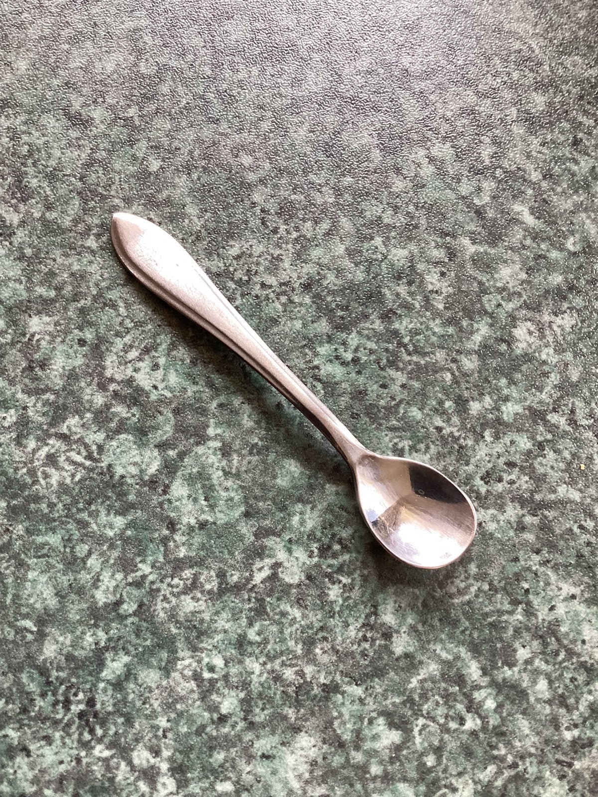NIEUW Sola zoutlepeltje. Model puntfilet nr. 430., Antiek en Kunst, Ophalen of Verzenden
