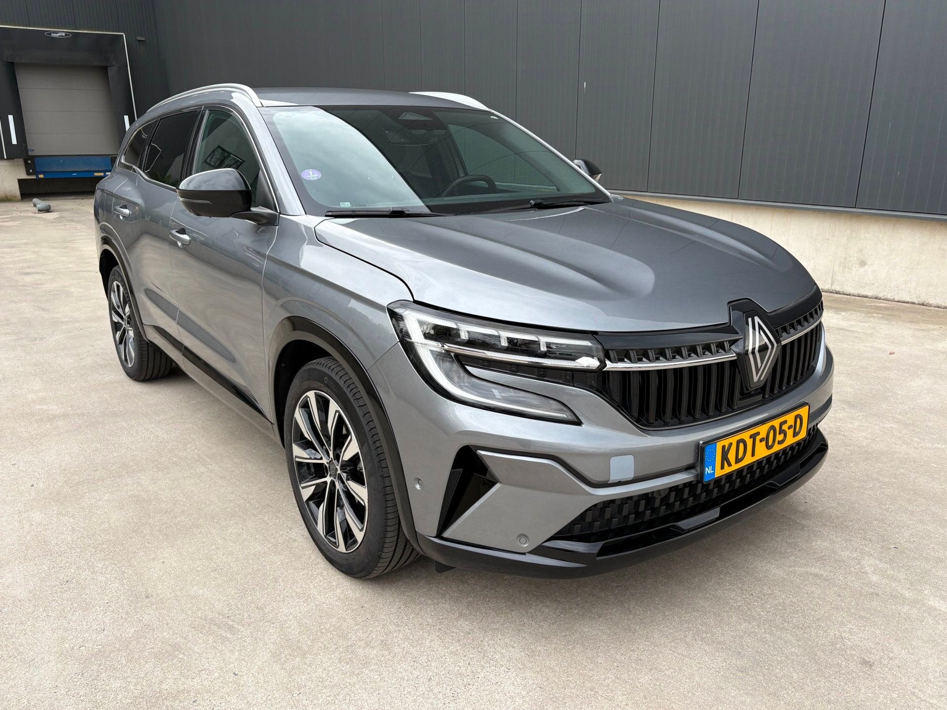 Renault ESPACE E-Tech full hybrid 200 techno 7p., Auto's, Renault, Gebruikt, 1199 cc, Bedrijf, Grijs