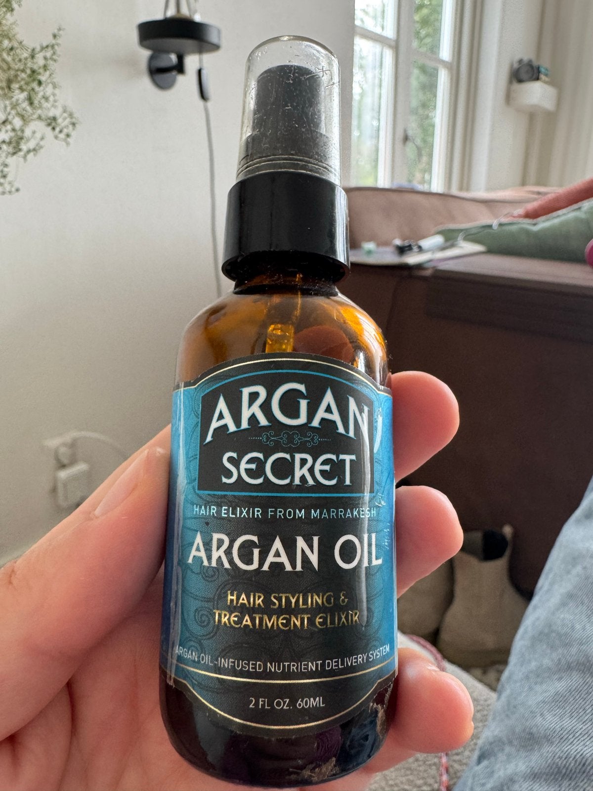 Gezocht: Argan Secret Argan Olie - Haarstyling & Behandeling, Ophalen of Verzenden, Gebruikt, Haarverzorger of -hersteller