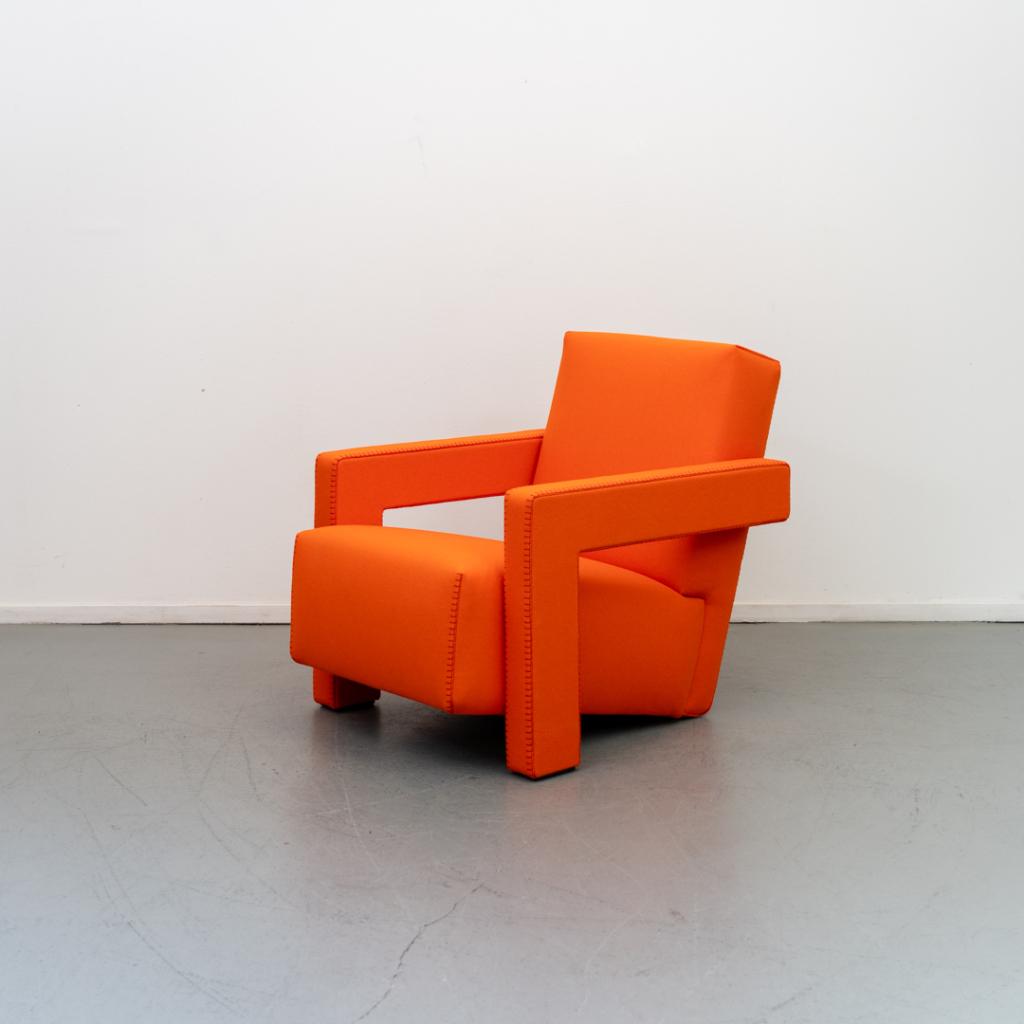 2x Cassina Utrecht Chair type 637 Oranje – Stof, Huis en Inrichting, Fauteuils, Niet ingevuld, Niet ingevuld, Nieuw, Stof