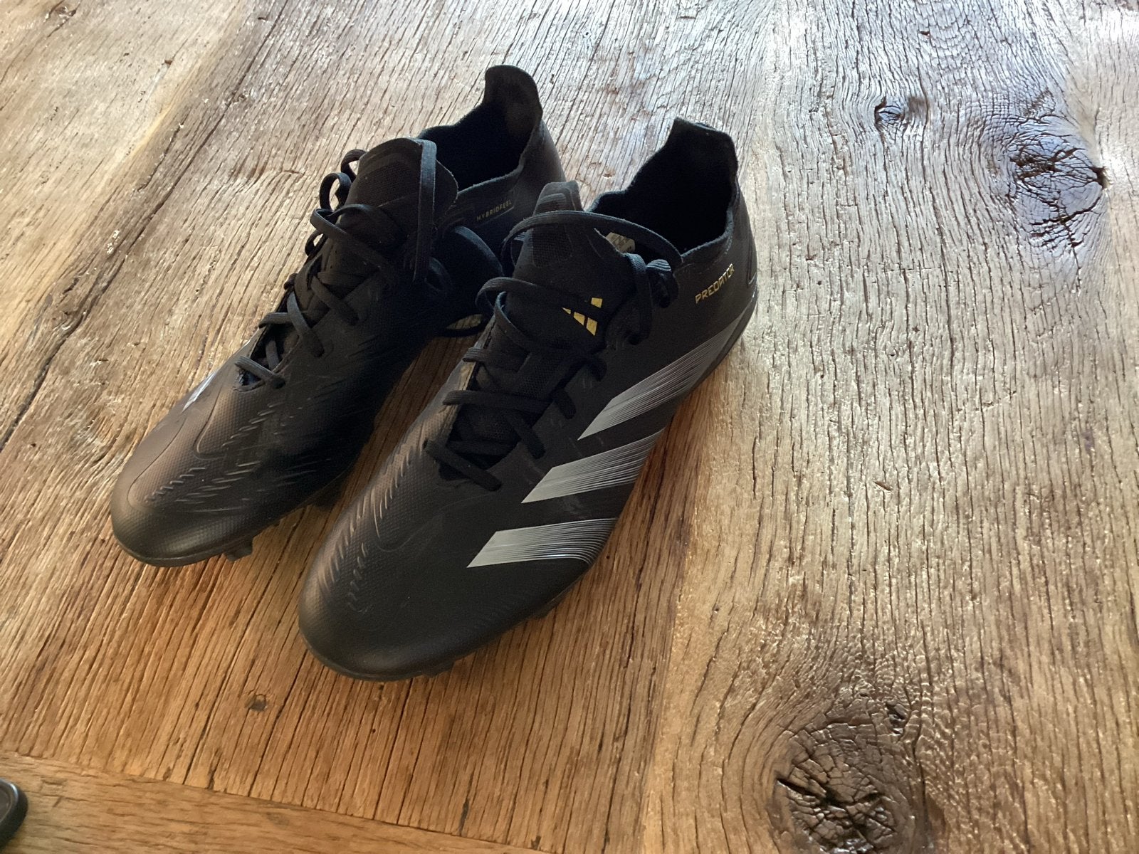 Adidas Predator Voetbalschoenen - Zo goed als nieuw, Sport en Fitness, Maat XS of kleiner, Schoenen, Ophalen of Verzenden, Zo goed als nieuw