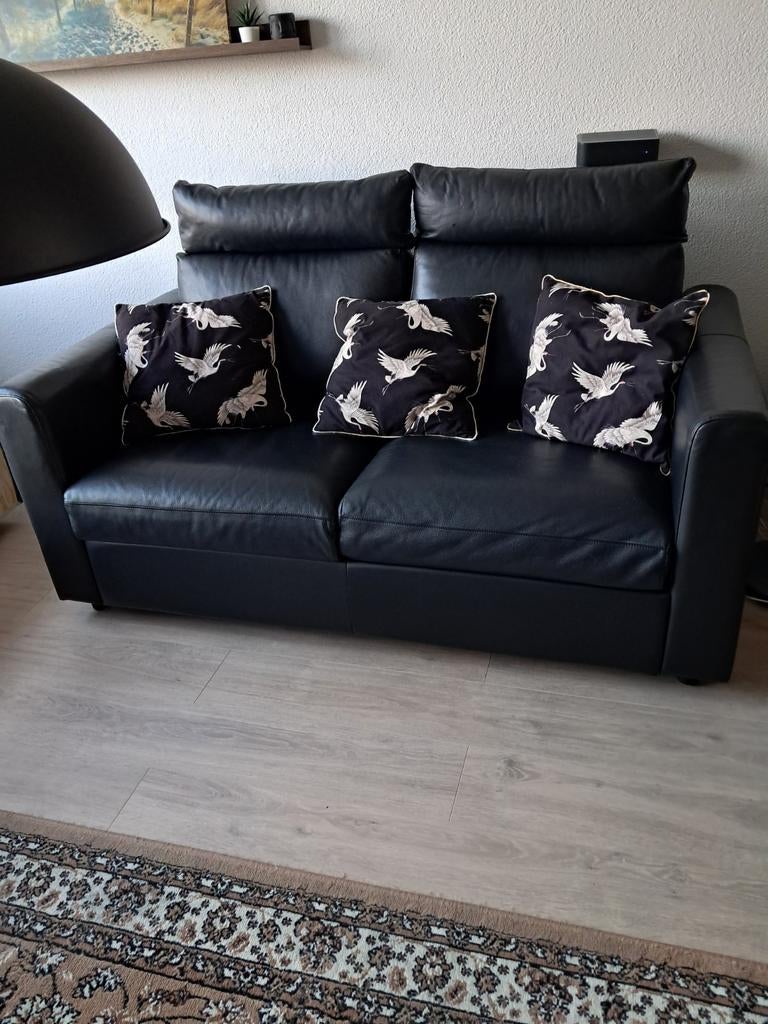 Ikea 2 zitsbank leer z.g.a.n., Tweepersoons, Ophalen of Verzenden, Zo goed als nieuw, Minder dan 150 cm