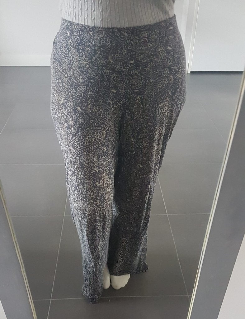 Broek Blauw Bloemen Flare Flaire L Hippie, Maat 42/44 (L), Zo goed als nieuw, H& M, Lang