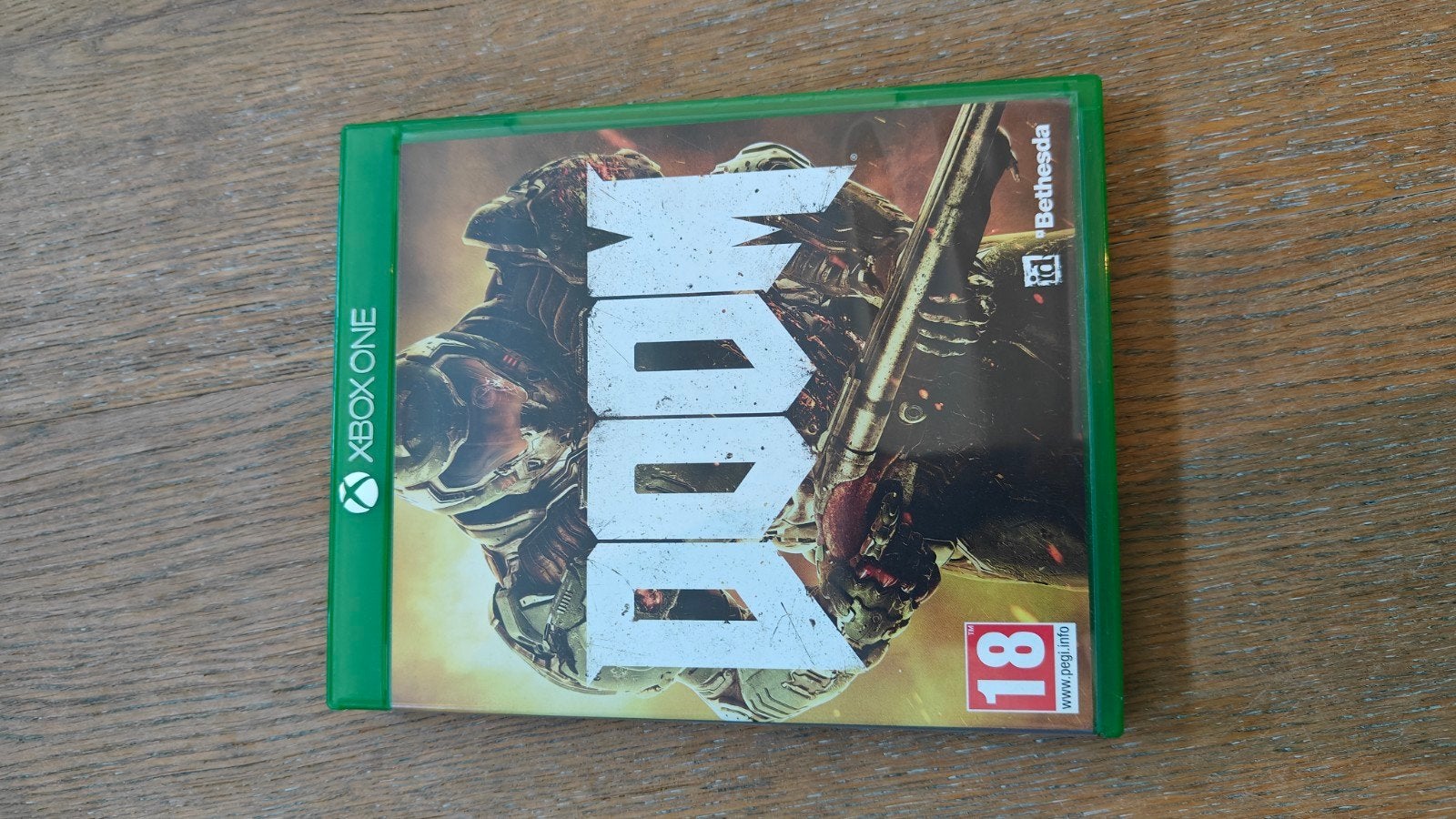 Doom - Xbox One (Zo goed als nieuw), Spelcomputers en Games, Online, Vanaf 18 jaar, Shooter, 1 speler