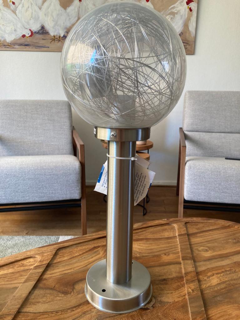 Outdoor lamp Nisia op sokkel nieuw, Minder dan 50 watt, Ophalen of Verzenden, Netvoeding, Vloerlamp