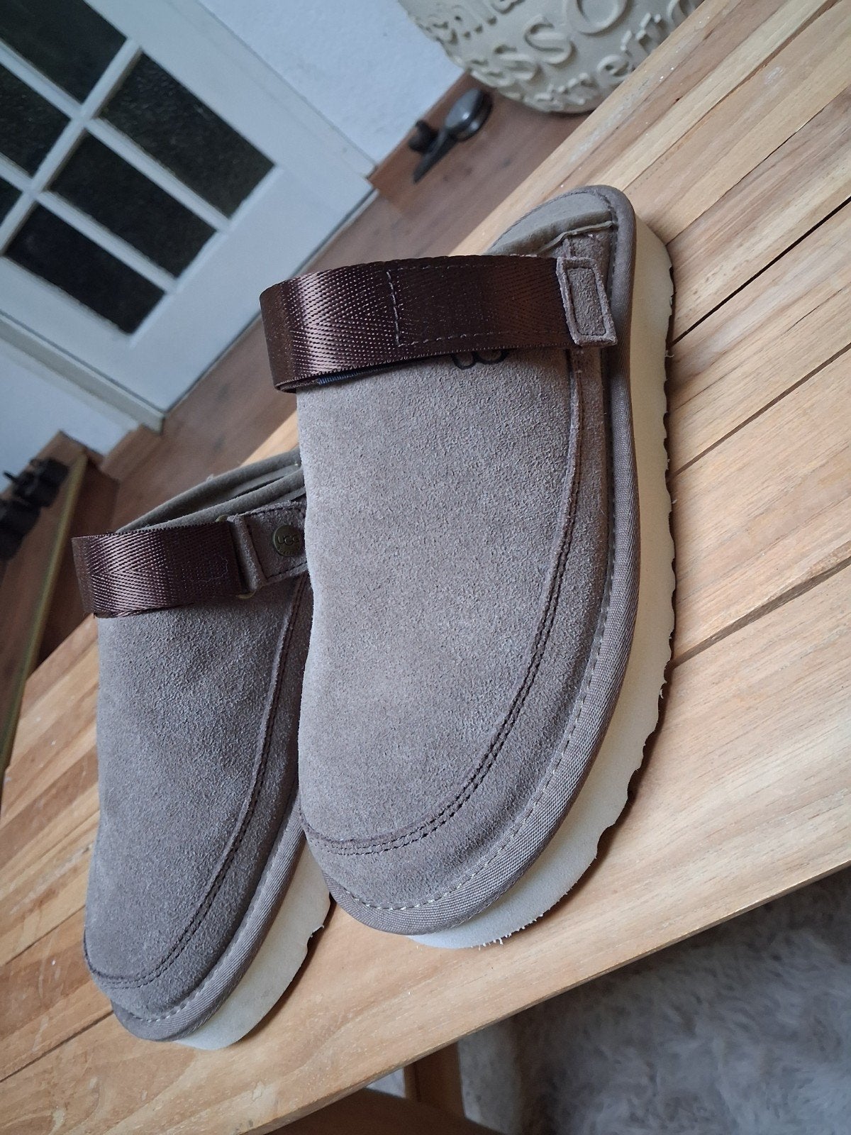 Uggs instappers maat 38, Bruin, Ophalen of Verzenden, Zo goed als nieuw, Pantoffels of Sloffen