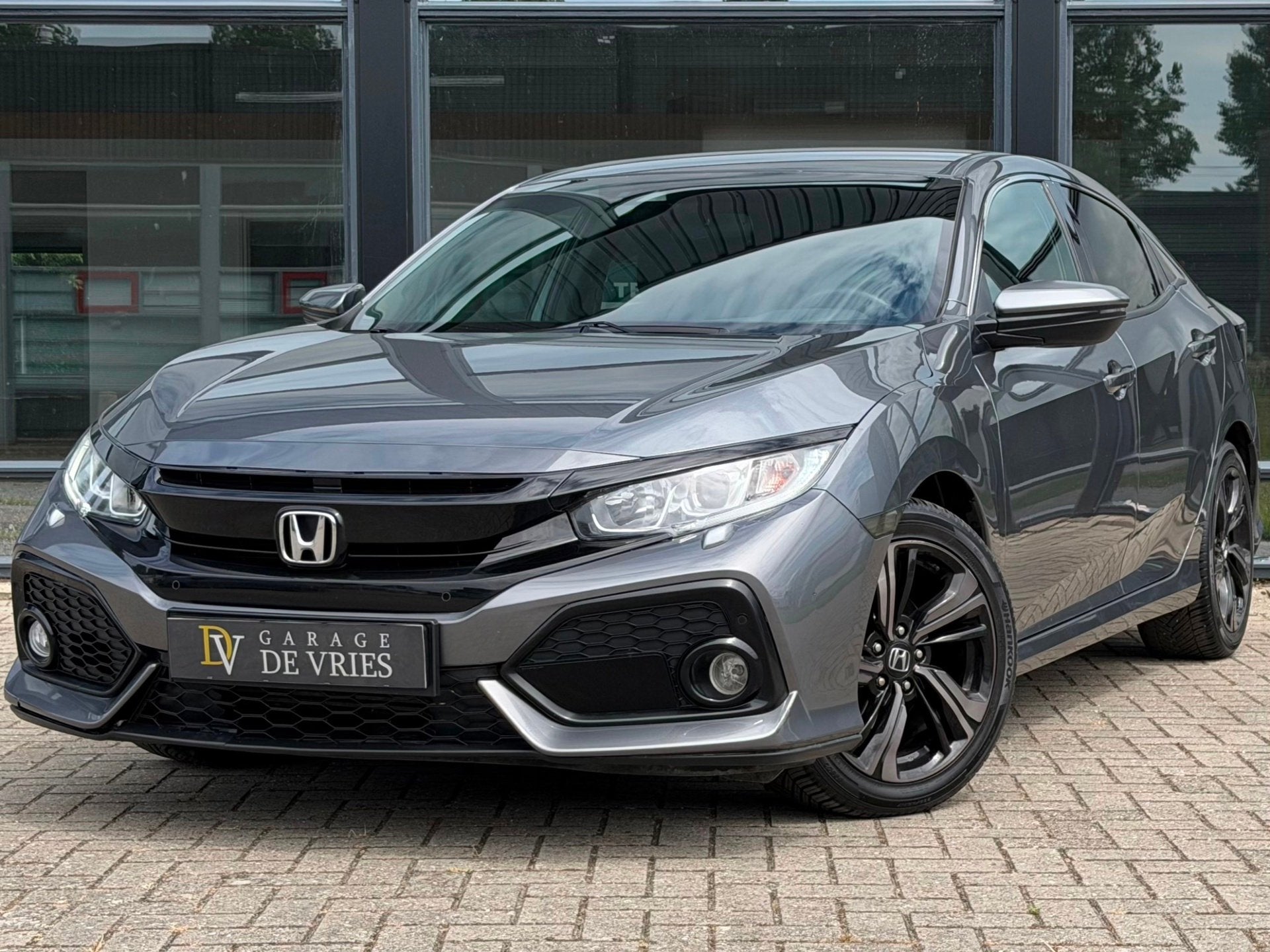 Honda Civic 1.0 i-VTEC Premium ACC Lane Camera Navi Stoelver, Dealer onderhouden, Stof, Gebruikt, Zwart