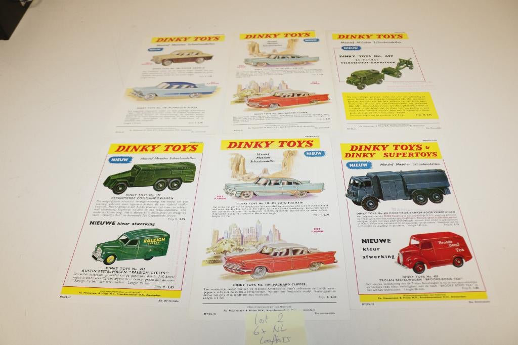 Dinky Toys 1:43 lot 6 prachtige originele Leaflats TOPSTAAT, Ophalen of Verzenden, Zo goed als nieuw, Auto, Dinky Toys