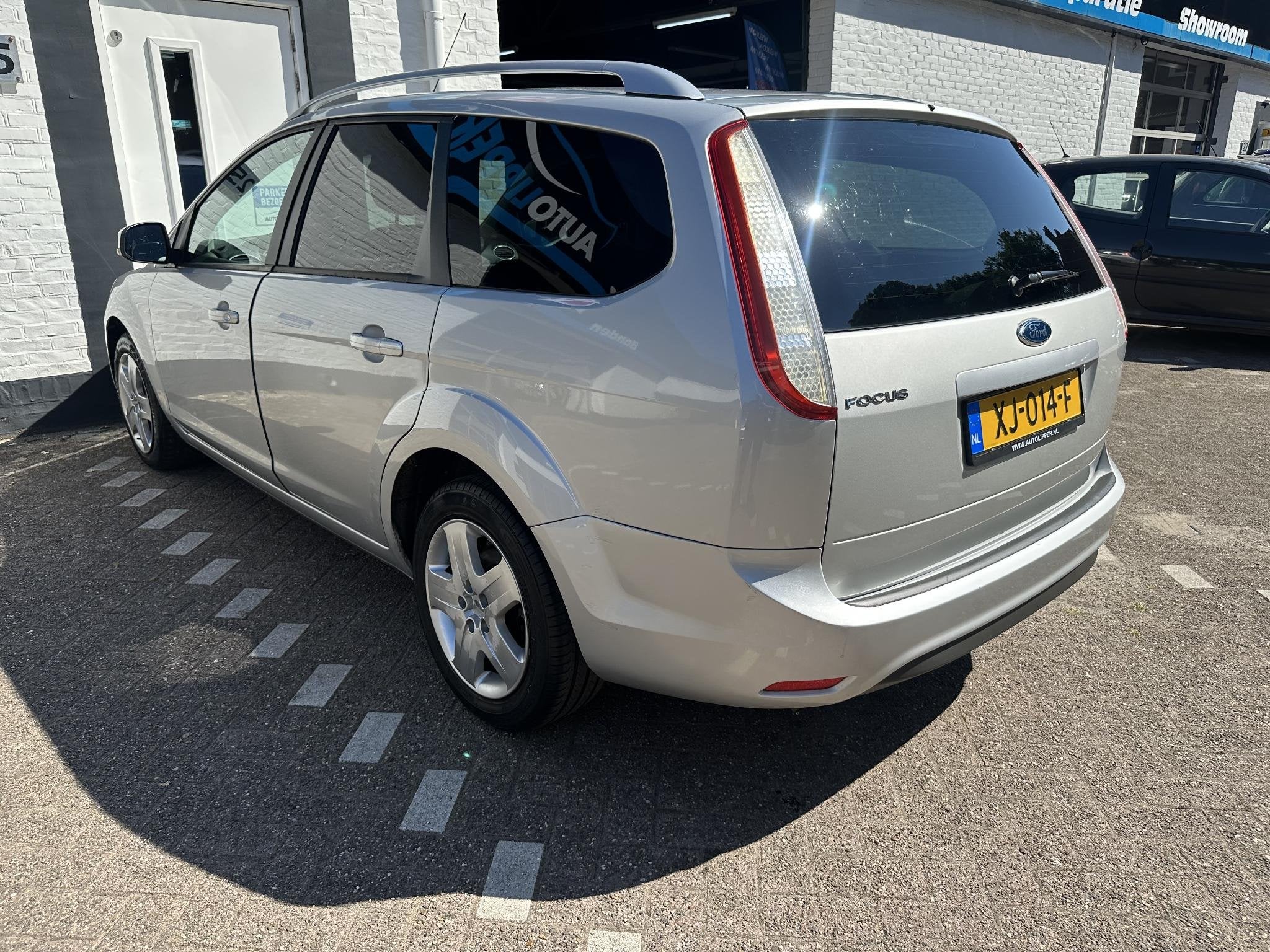 Ford Focus Wagon 1.6 Trend /Nieuwe apk bij aflevering/Airco/, Auto's, 1596 cc, Gebruikt, 4 cilinders, 635 kg
