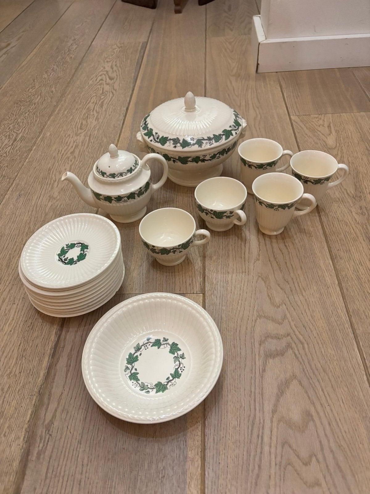 Klassiek wedgwood stratford Thee servies, Ophalen, Klassiek, Overige typen, Zo goed als nieuw