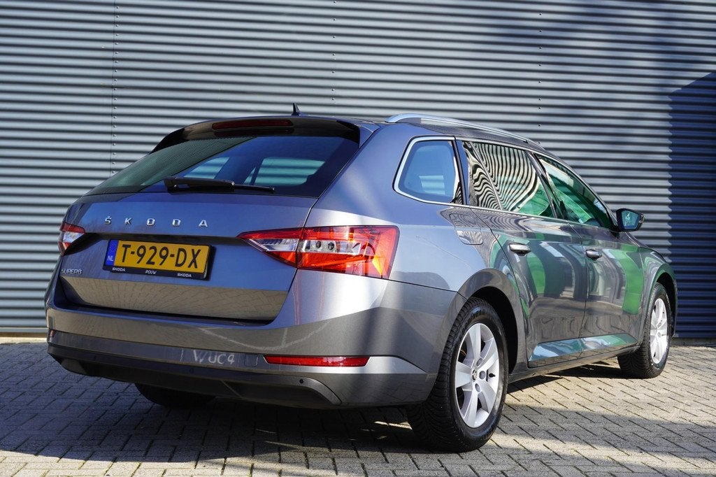 Skoda Superb Combi 1.5 TSI 150pk ACT Business Edition | Trek, 12 maanden, 4 cilinders, Origineel Nederlands, 1600 kg