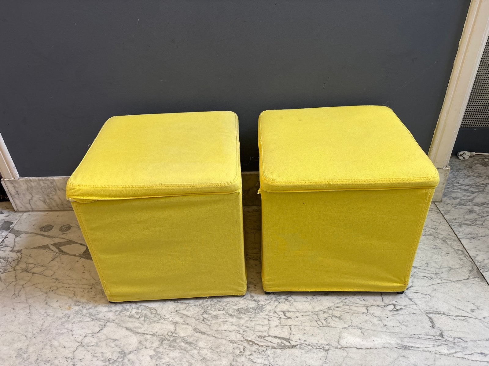 IKEA krukje met opbergruimte - Geel 2 stuks, Huis en Inrichting, Ophalen, Gebruikt, Overige materialen
