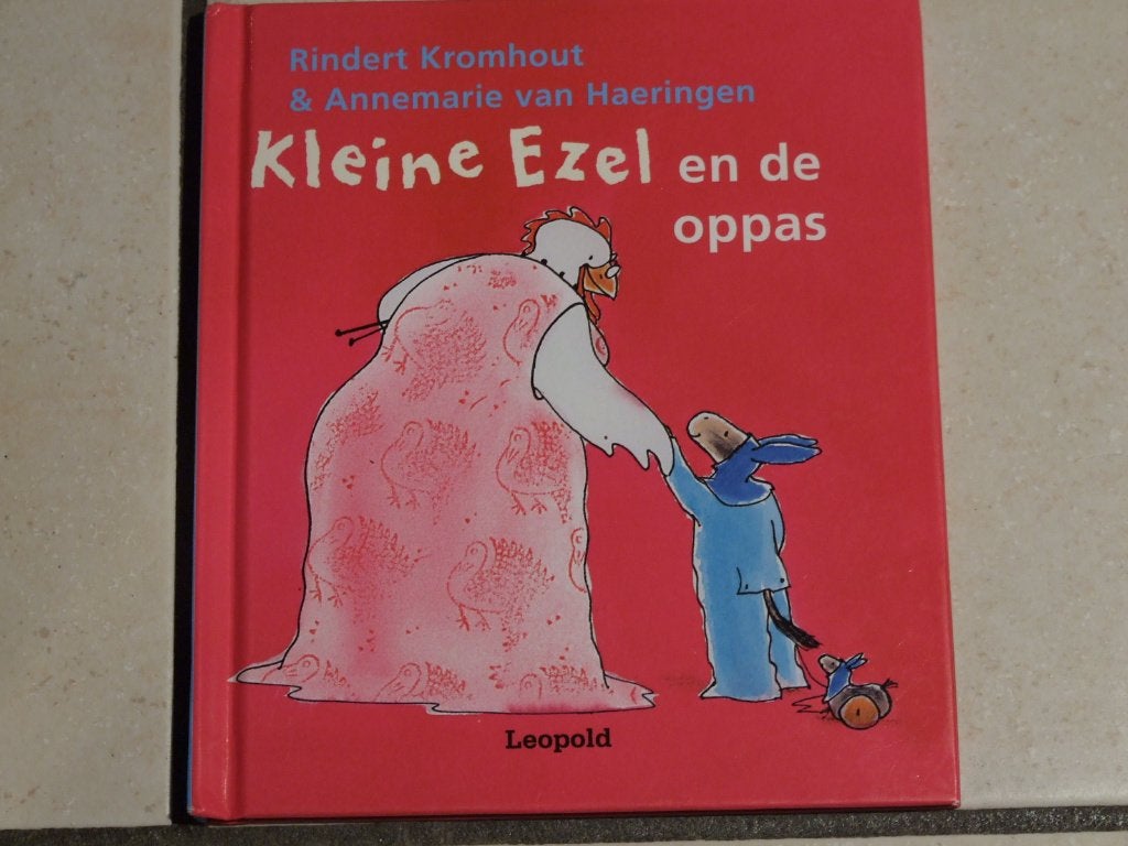 Kleine Ezel en de oppas / Rindert Kromhout, Ophalen of Verzenden, Zo goed als nieuw, Fictie algemeen, Voorleesboek