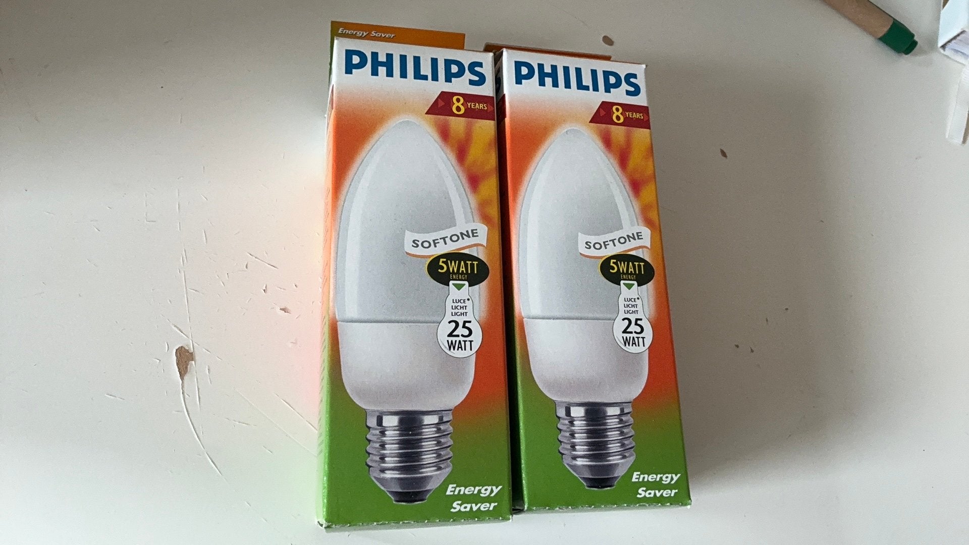 Philipssoftone 5 watt equivalent 25 watt E 27 fitting, Huis en Inrichting, Lampen | Losse lampen, Philips, Nieuw, Spaarlamp, 10 tot 30 watt