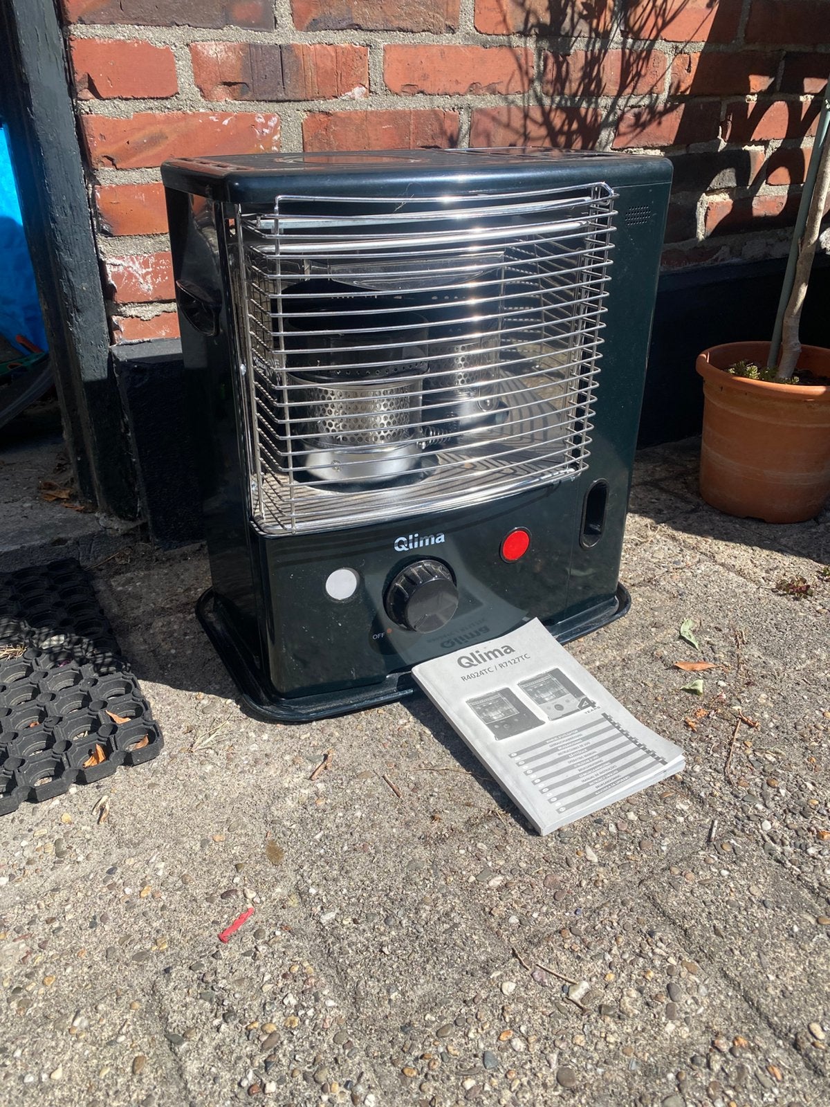 Qlima R4024TC z.g.a.n. met boekje, Huis en Inrichting, Kachels, Ophalen, Gebruikt, Overige brandstoffen, Petroleumkachel