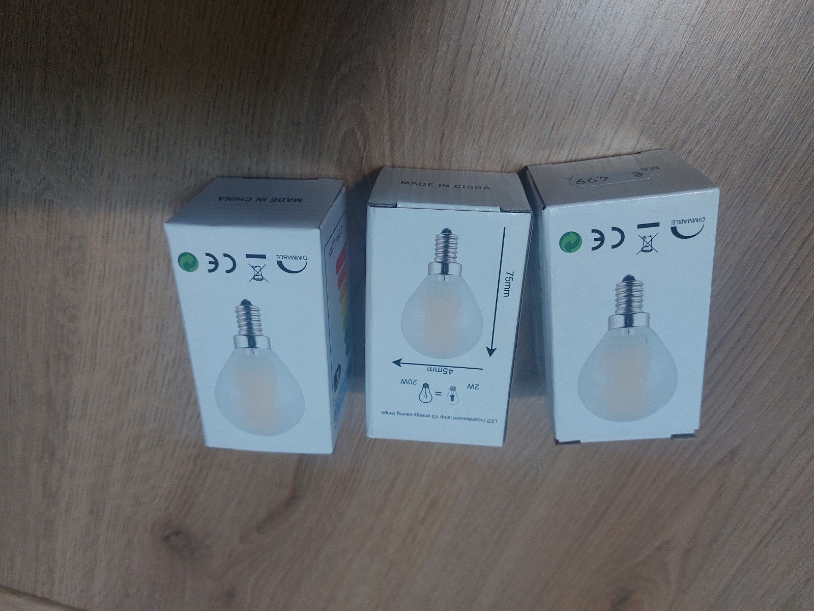 Drie lampjes E14 180 lumen 2700K, Huis en Inrichting, Ophalen of Verzenden, Nieuw, E14 (klein), Led-lamp