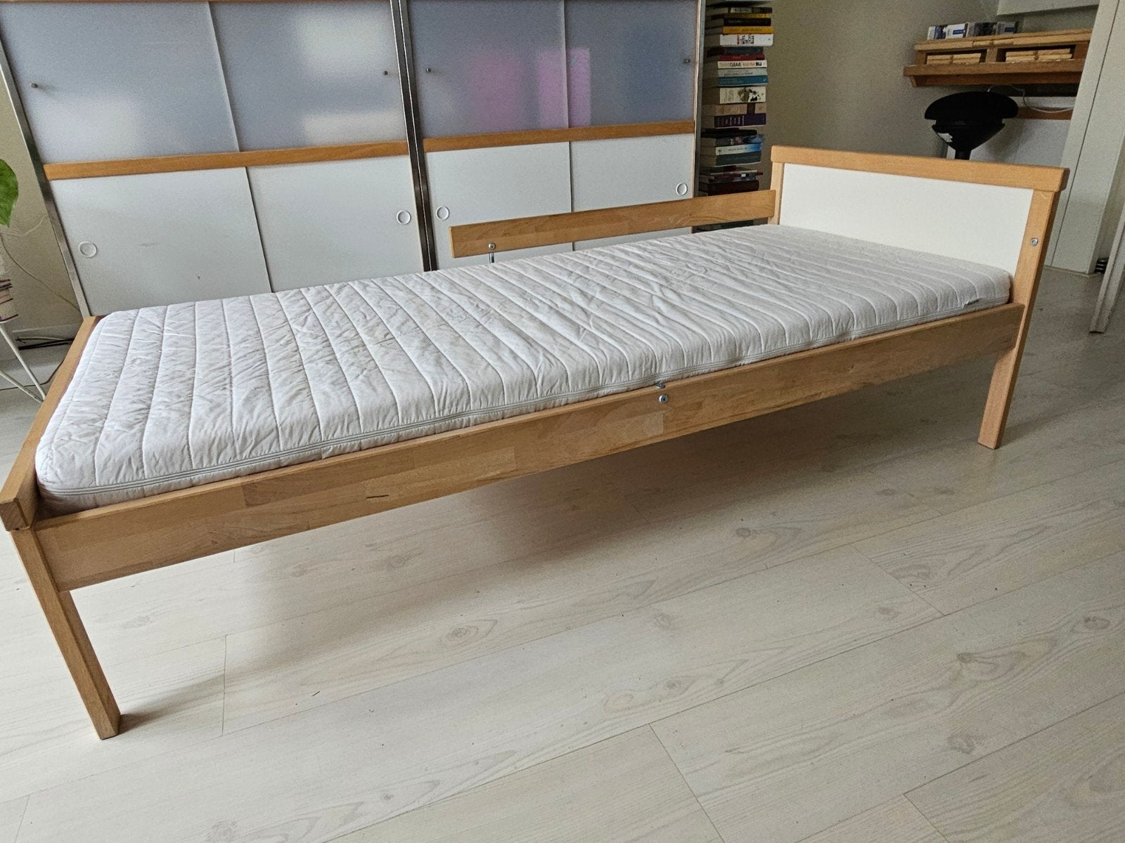 Kinderbedje perfect voor kleuter - Ikea 160x70 - prima staat, 70 tot 85 cm, Zo goed als nieuw, Minder dan 140 cm, Ophalen