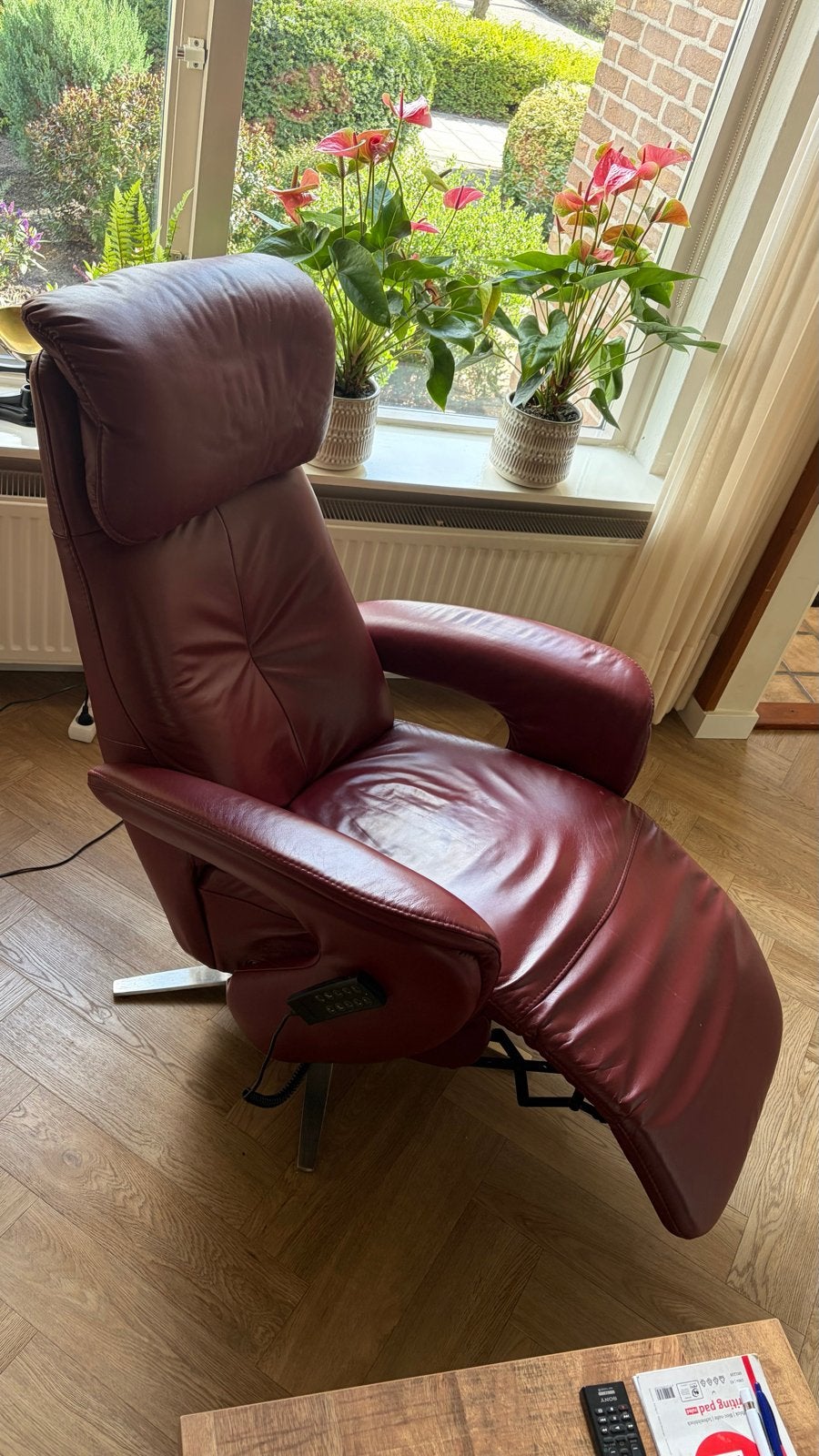 Foto 4 van Sta op Hukla Relaxfauteuil - Rood Leer met Verwarming