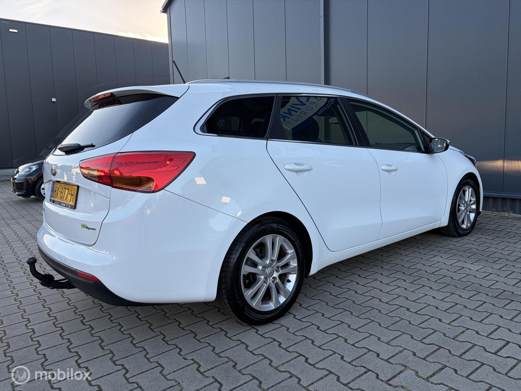 Kia cee'd Sportswagon 1.6 GDI Super Pack Premium Trekhaak Pa, Voorwielaandrijving, Euro 5, Gebruikt, 4 cilinders