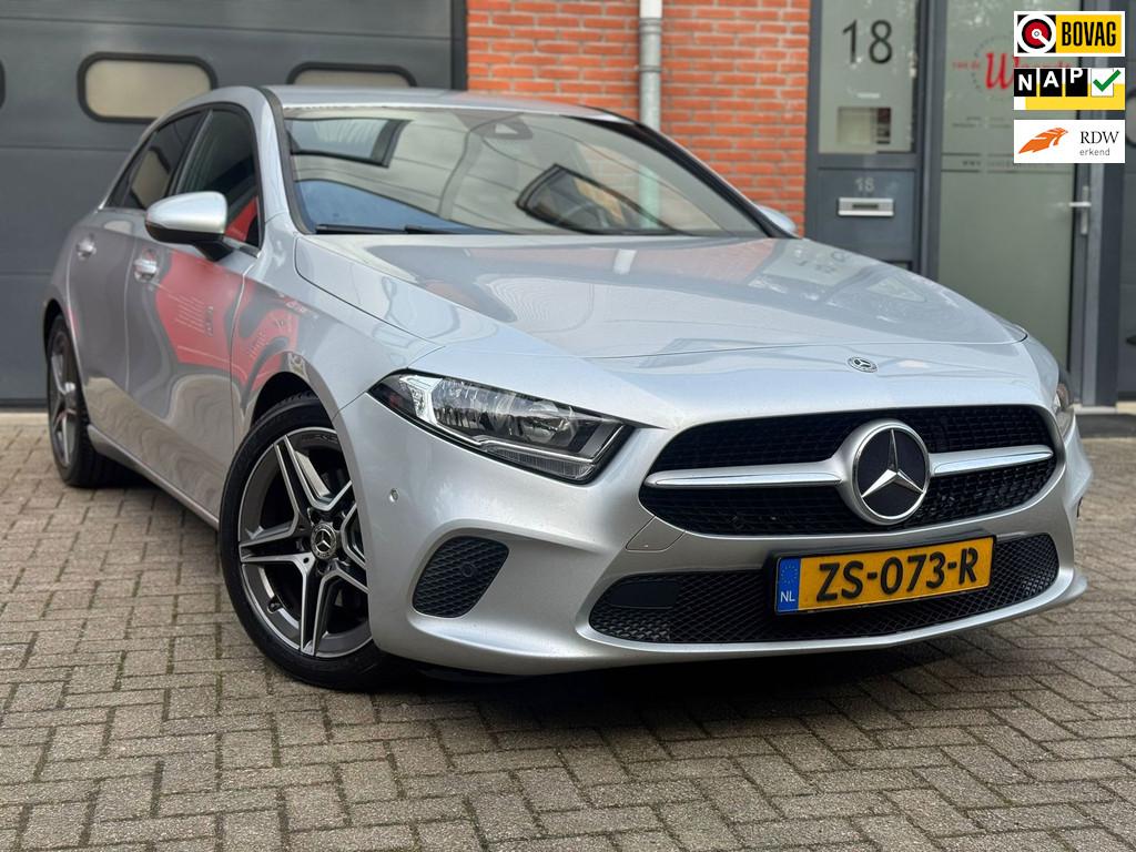 Mercedes-Benz A-klasse 200 AMG Pakket|Automaat|PDC|Camera|16, Gebruikt, Euro 6, 4 cilinders, 163 pk