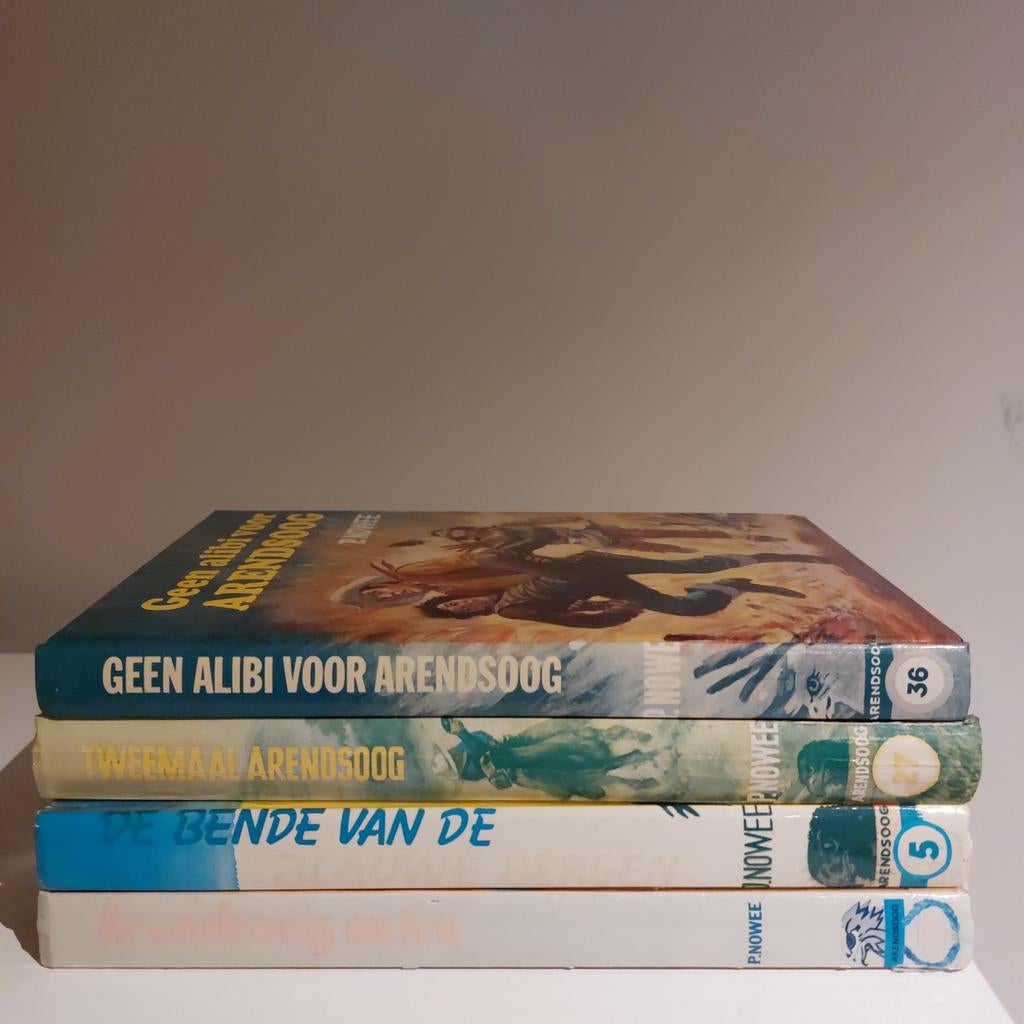 4 delen Arendsoog ook te koop per stuk, Boeken, Ophalen of Verzenden, Gelezen