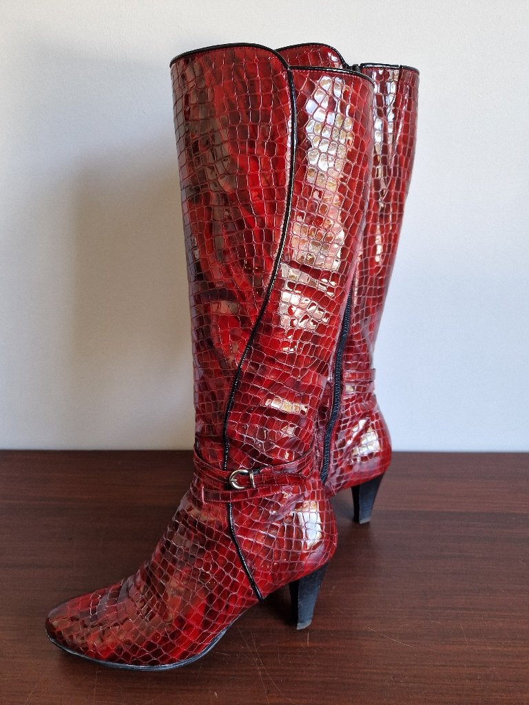 Rood gemêleerde lakleren croco laarzen - Maat 40, Kleding | Dames, Hoge laarzen, Lilian, Ophalen of Verzenden, Gedragen