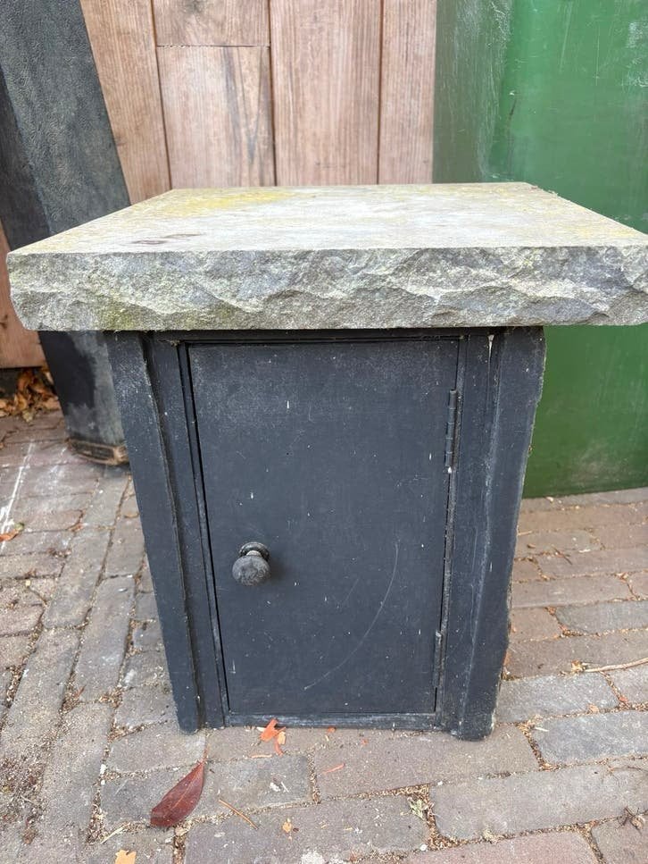 Buiten meterkast van natuursteen - 30x35x45cm, Doe-het-zelf en Verbouw, Elektra en Kabels, Ophalen, Gebruikt, Overige merken, Overige typen