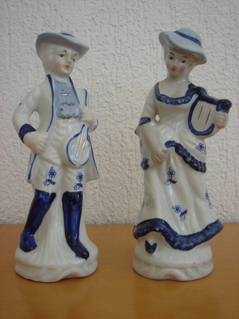 2 Beeldjes  Man met Mandoline en Vrouw met Harp, Ophalen of Verzenden, Gebruikt, Mens
