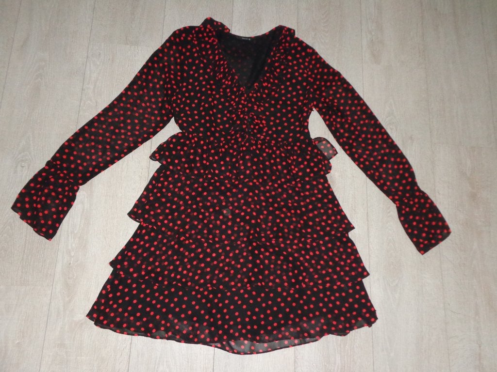 zwart met rode stippen jurk van Nikkie, maat 36, Meerkleurig, Ophalen of Verzenden, Zo goed als nieuw, Maat 36 (S)