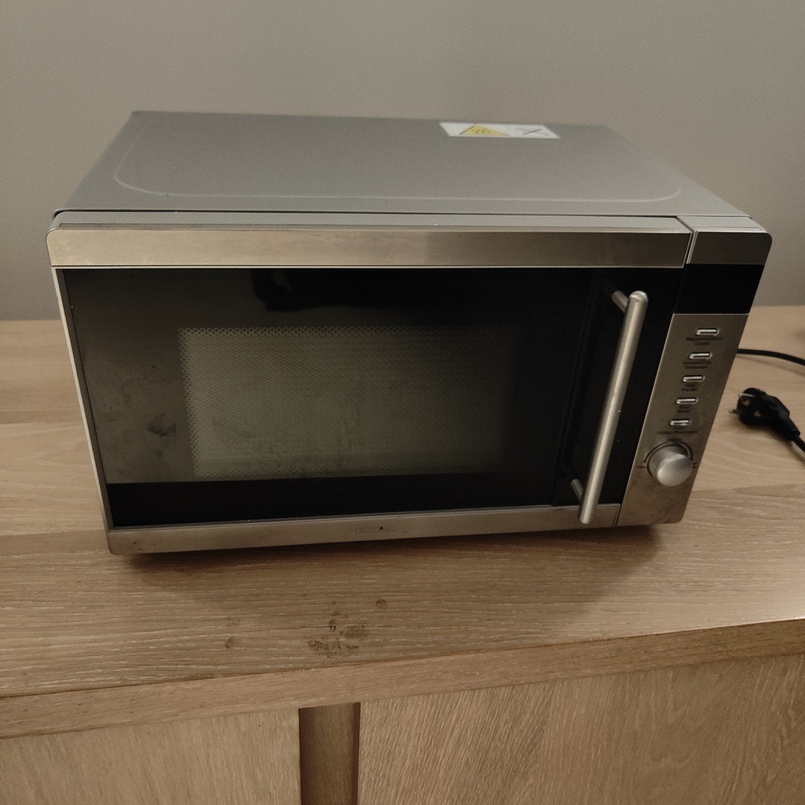Blokker Combimagnetron BL-95002 met Grill en Hete Lucht, Ophalen