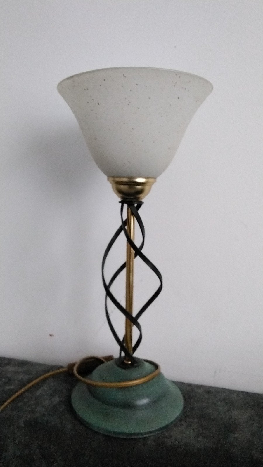 Vintage Tafellamp met Glazen Kap en Metalen Voet, Gebruikt, Overige merken, Verzenden, Meerkleurig