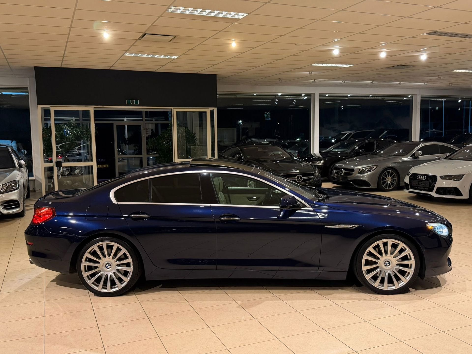 BMW 6-serie Gran Coupé 640i High Executive/Individual/ACC/H, Achterwielaandrijving, Beige, Bedrijf, 6 cilinders
