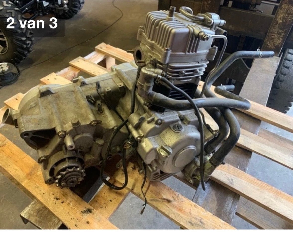250cc 4-takt motorblok - 18 pk - watergekoeld, Motoren, Ophalen, Gereviseerd