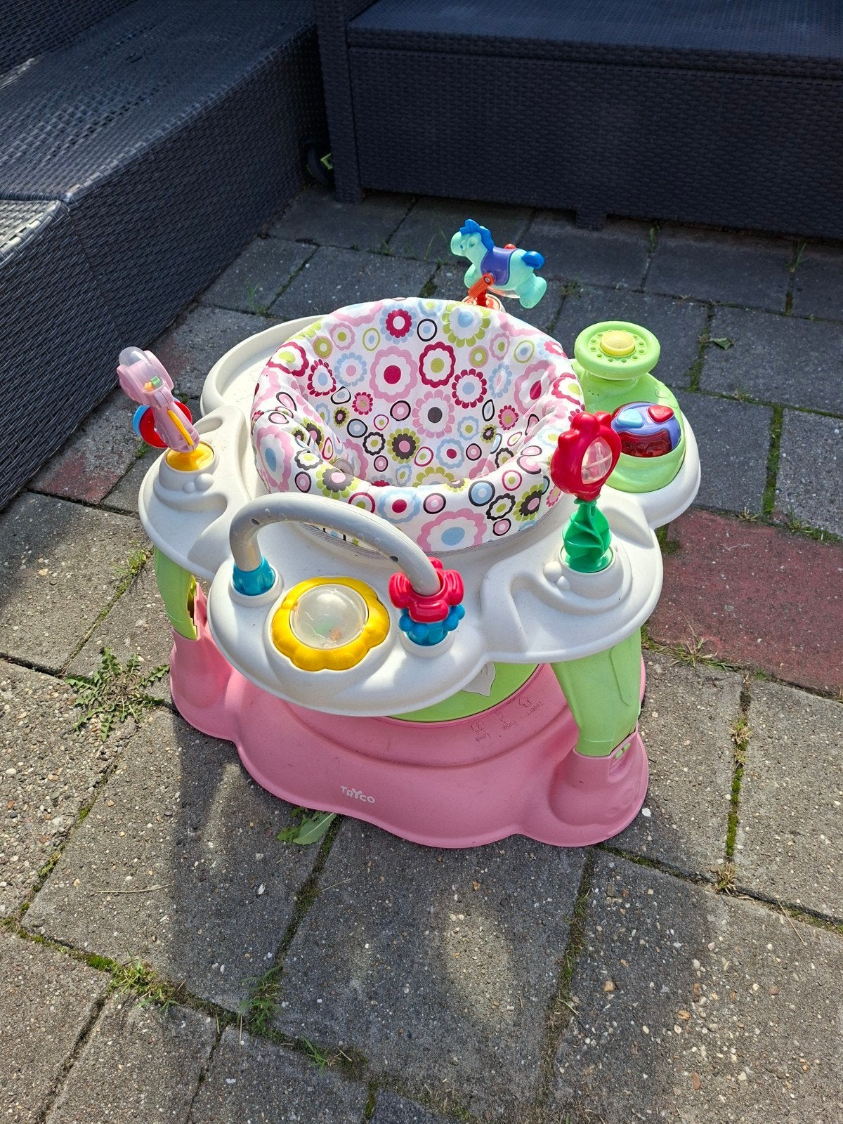 Babywalker/Loopstoel met speelblad - Roze/Groen, Kinderen en Baby's, Ophalen, Gebruikt, Overige typen