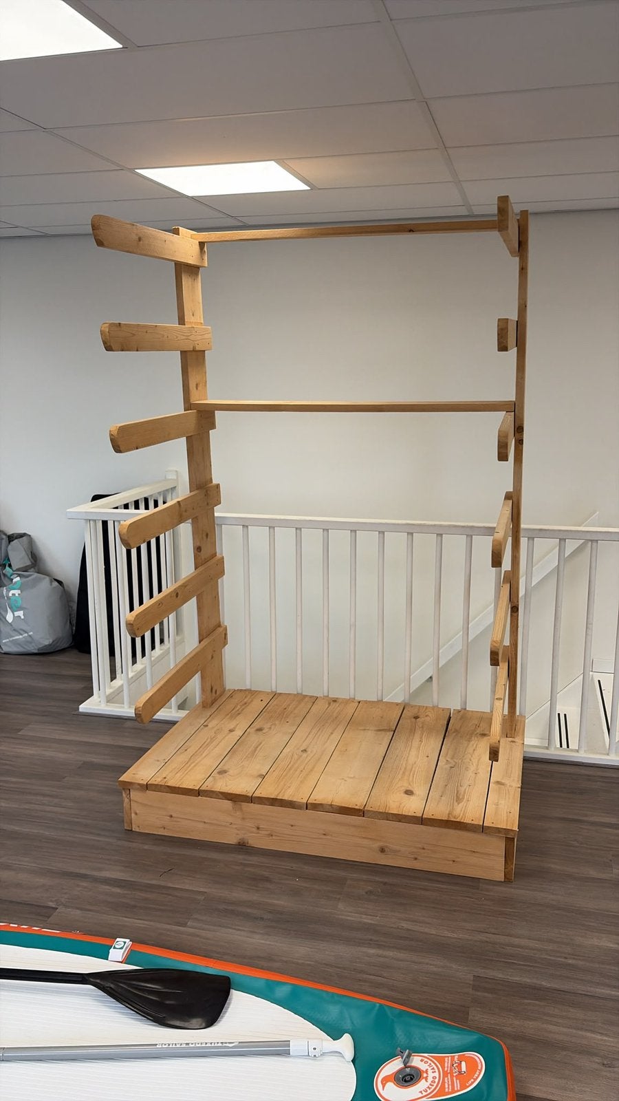 Houten SUP rek, Ophalen, Zo goed als nieuw