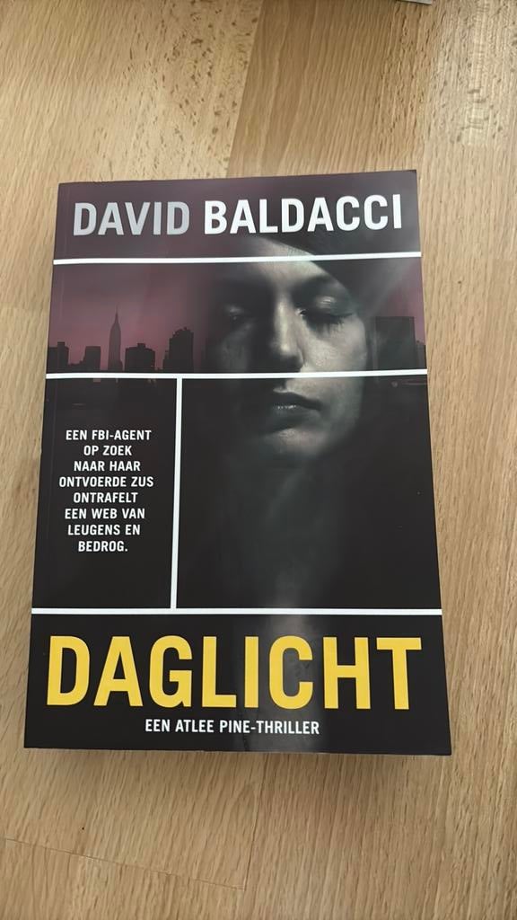 David Baldacci - Daglicht, Ophalen of Verzenden, Zo goed als nieuw, David Baldacci