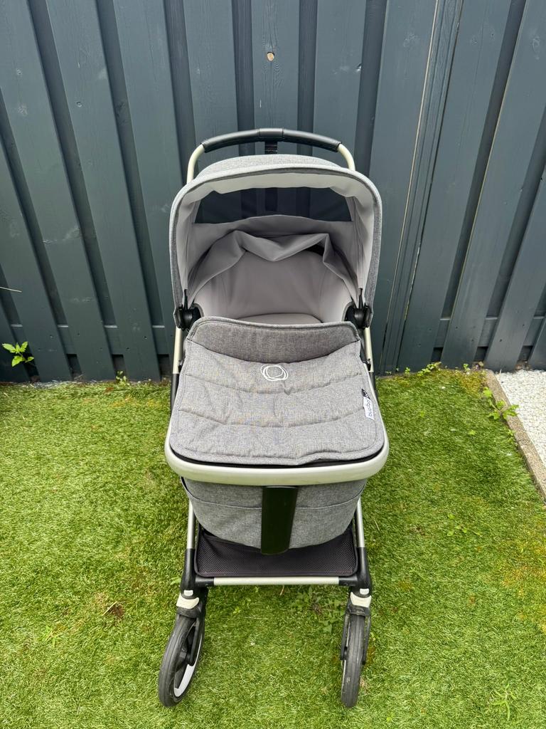 Bugaboo Fox 2 – Gray – Very Good Condition, Kinderen en Baby's, Buggy's, Gebruikt, Ophalen