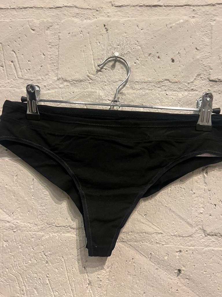 RJ string maat M 38/40 NIEUW!! Nu €5,-, Ophalen of Verzenden, Zwart, String