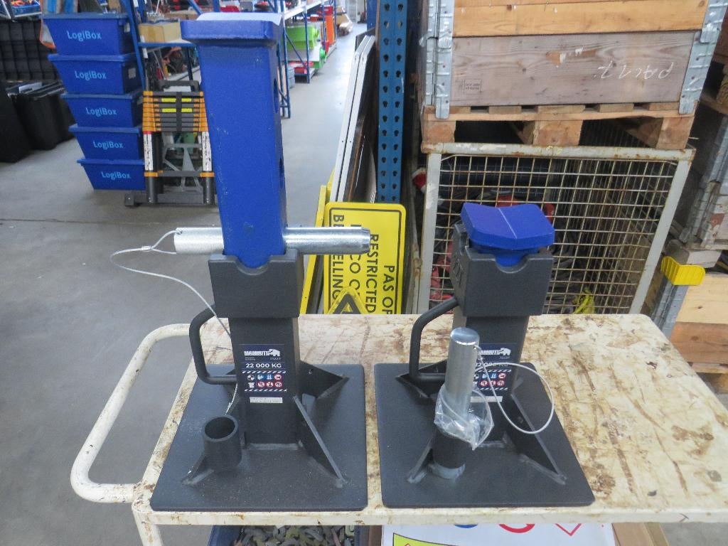 assteunen assteun bok 22 ton 2 stuks nieuw, Ophalen, Mammuth.com, Nieuw, Zandhaarweg