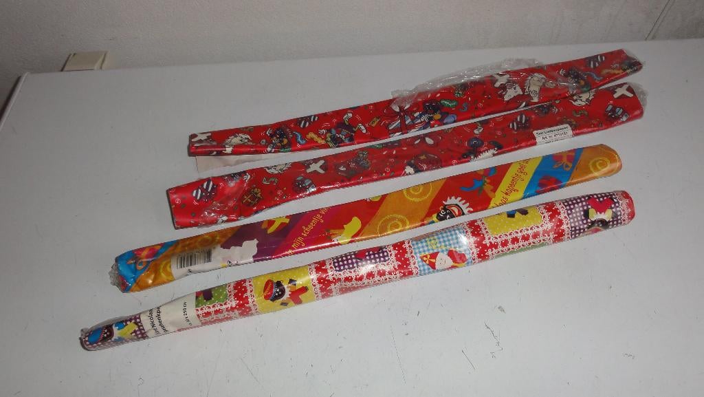 Sinterklaas ouderwets nieuw inpakpapier met zwarte piet, Ophalen of Verzenden, Zo goed als nieuw
