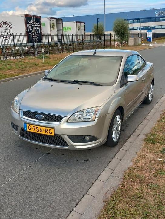 Ford Focus 1.6 74KW CC 2008 Grijs, Auto's, 1596 cc, 1373 kg, 74 €/maand, 4 cilinders