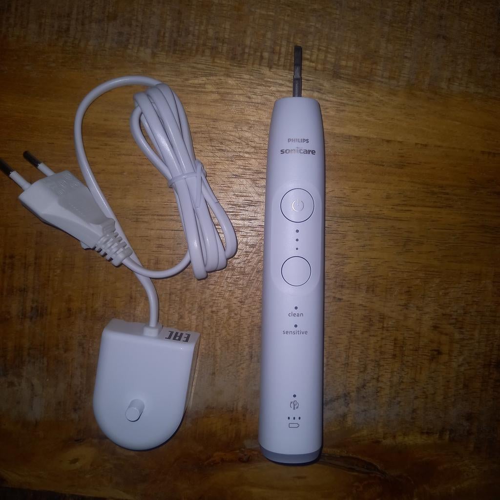 Philips Sonicare 6100 Nieuw.Inclusief opzetborstels A3 en S2, Ophalen of Verzenden, Nieuw, Tandenborstel