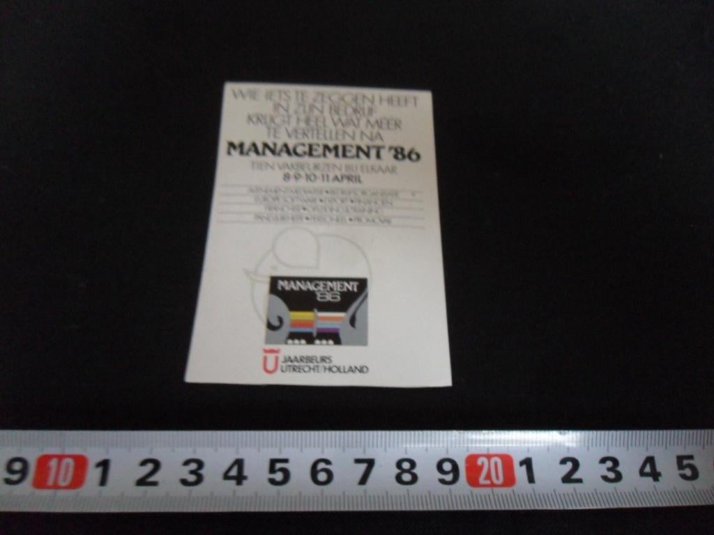 sticker jaarbeurs utrecht 1986 management '86 vakbeurs, Ophalen, Zo goed als nieuw