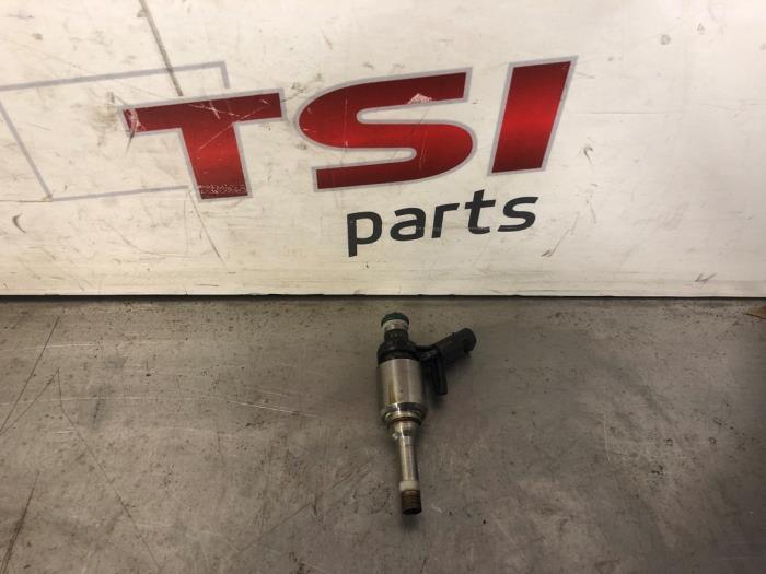 Injector (benzine injectie) van een Volkswagen Golf, Gebruikt, -, Volkswagen, -