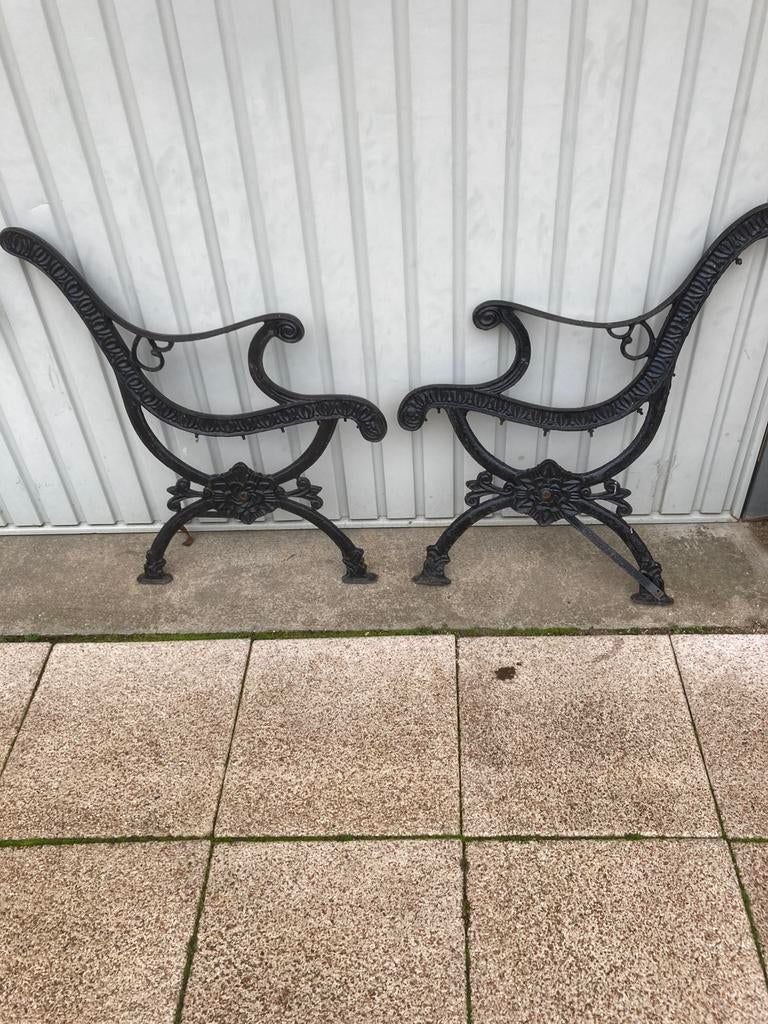 Te koop gietijzeren zijkanten voor een tuinbank, Tuin en Terras, Ophalen, Zo goed als nieuw, Metaal