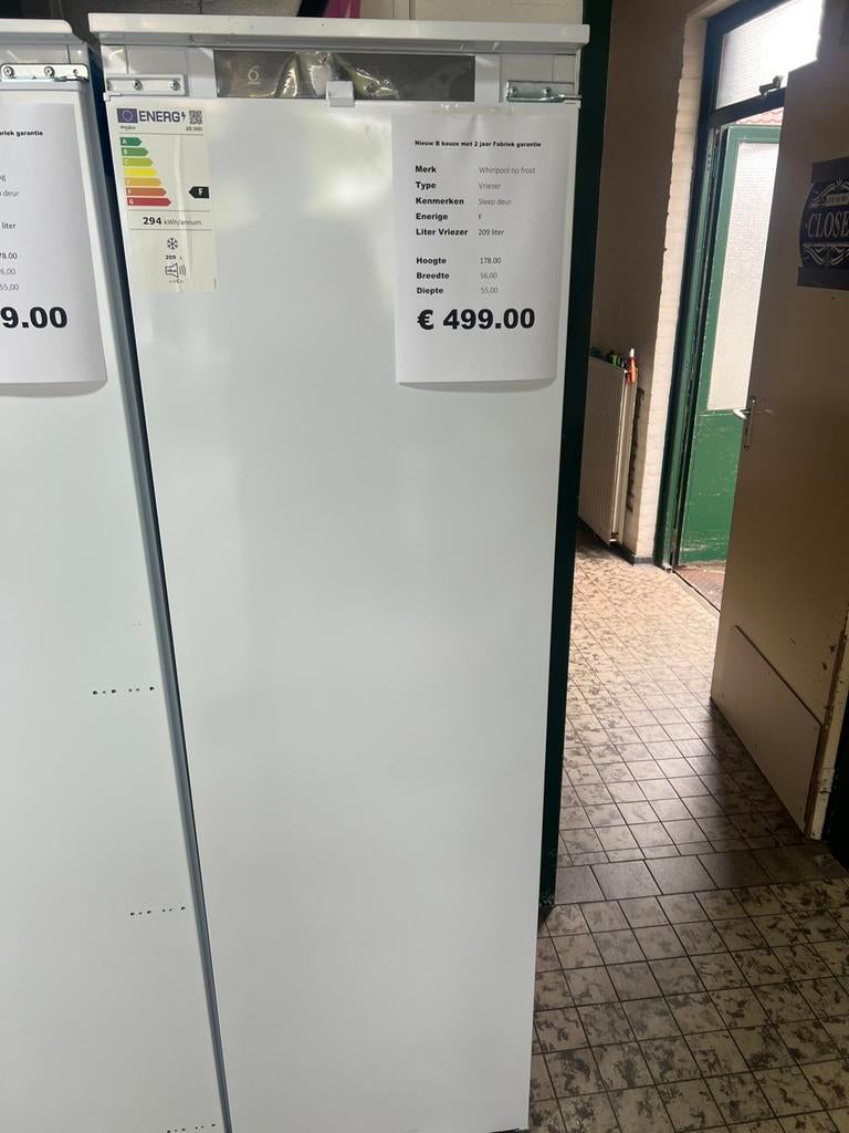 Inbouw vriezer whirlpool afb18401 no frost sleep deur nieuw