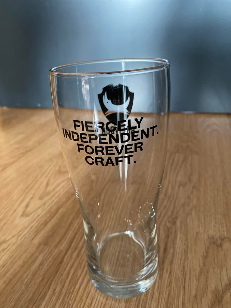 Brewdog Pint Glas - Fiercely Independent Forever Craft, Huis en Inrichting, Keuken | Keukenbenodigdheden, Zo goed als nieuw, Ophalen of Verzenden