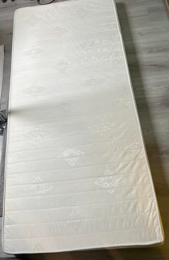 Matras, Huis en Inrichting, Slaapkamer | Matrassen en Bedbodems, Ophalen of Verzenden, Zo goed als nieuw, Eenpersoons