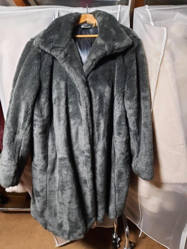 Nep bontjas, H&M, Maat 46/48 (XL) of groter, Ophalen of Verzenden, Gedragen